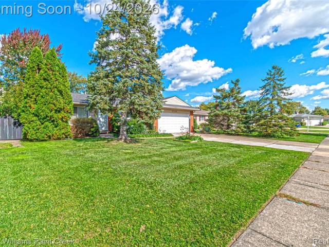 House for sale in Sterling Heights, Macomb County