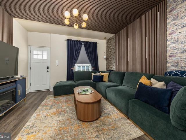 Townhouse for sale in Gloucester City, Camden County
