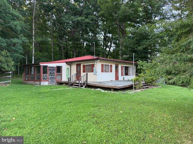 House for sale in Garrett, Maryland