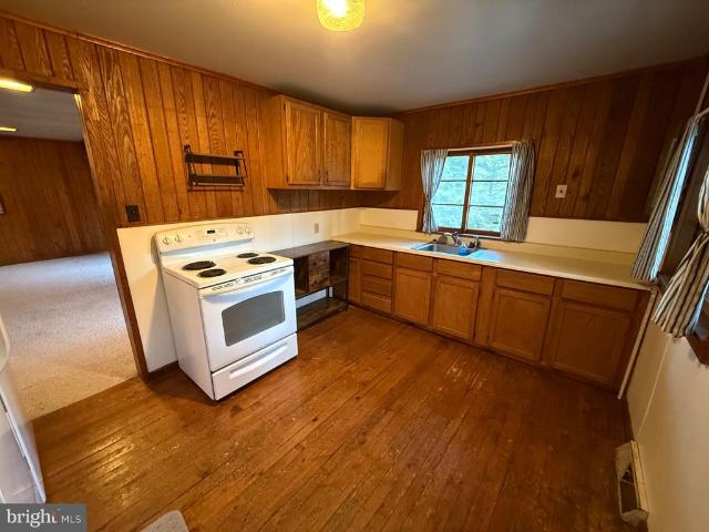 House for sale in Garrett, Maryland