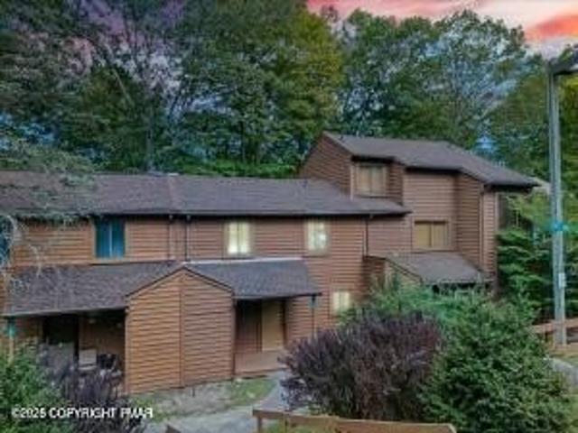 Townhouse for sale in Dingmans Ferry, Pennsylvania