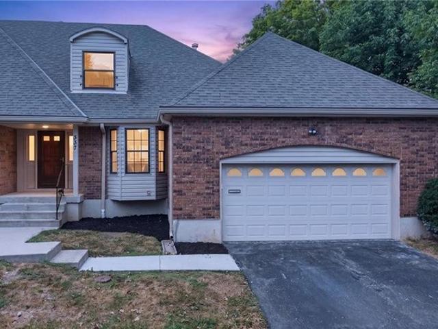 Townhouse for sale in Independence, Missouri