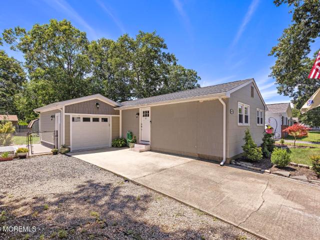 House for sale in Lanoka Harbor, New Jersey