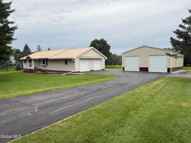House for sale in Broadalbin, New York