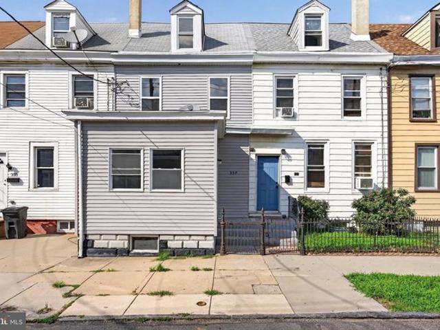 Townhouse for sale in Gloucester City, New Jersey