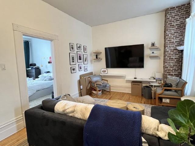 Apartment for rent in Mulhurst Bay, Ontario