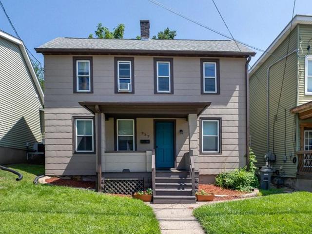 House for sale in Dubuque, Iowa