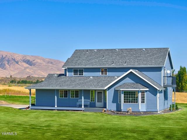 House for sale in Tieton, Washington
