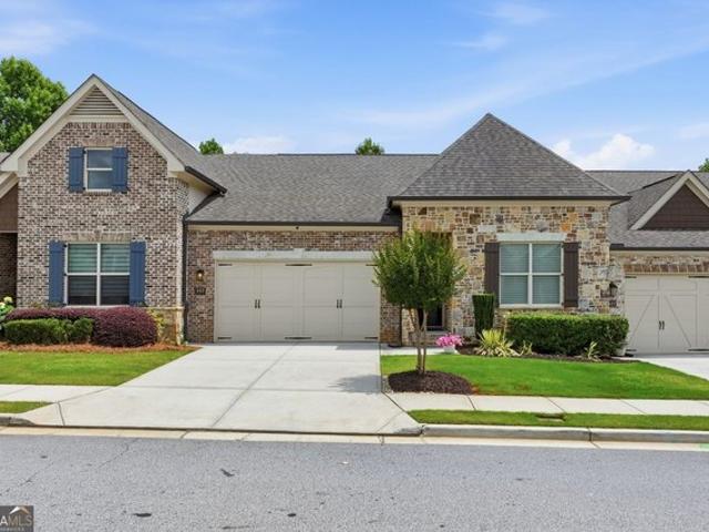 Townhouse for sale in Suwanee, Georgia