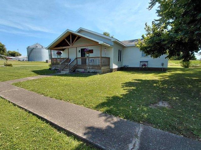 House for sale in Johnsonville, Illinois