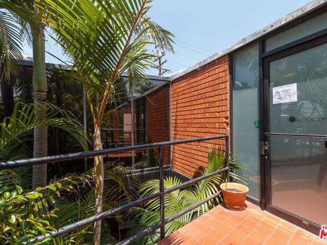 Property for rent in Canoga Park, California