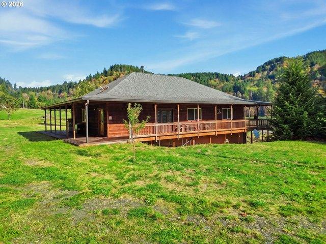 House for sale in Reedsport, Douglas County