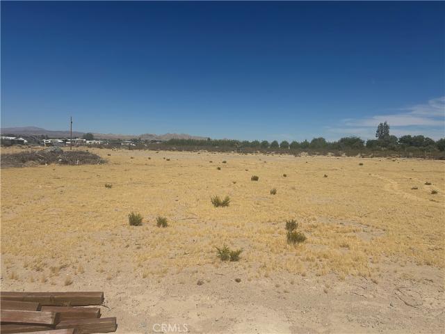 Land for sale in Lucerne Valley, California