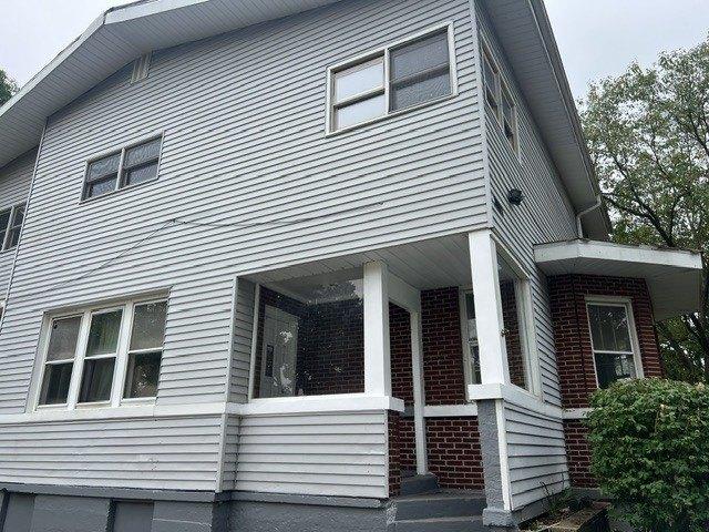 House for sale in Grayslake, Lake County