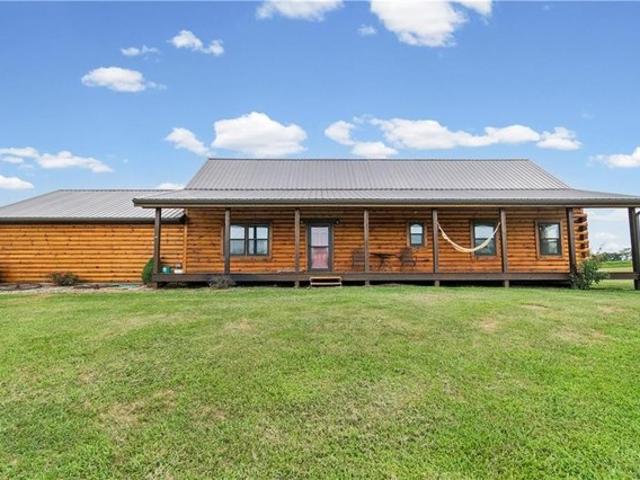 House for sale in Hamilton, Missouri