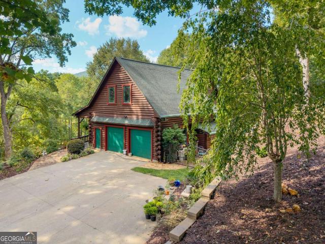 House for sale in Hiawassee, Georgia
