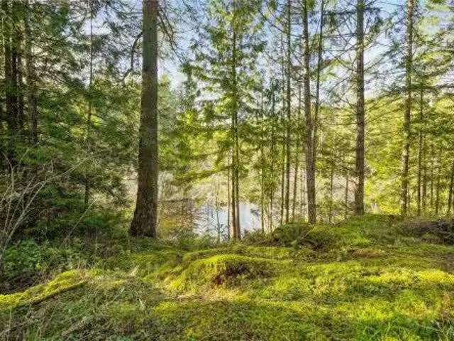 House for sale in Highlands, British Columbia