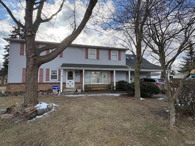 House for sale in Ishpeming, Michigan