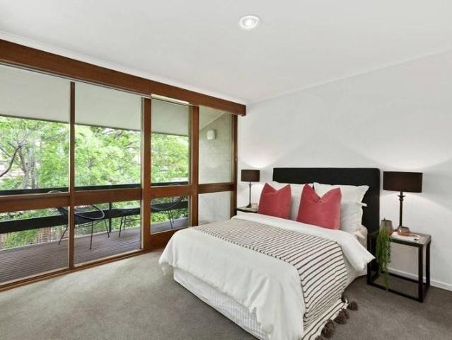 Townhouse for rent in Melbourne