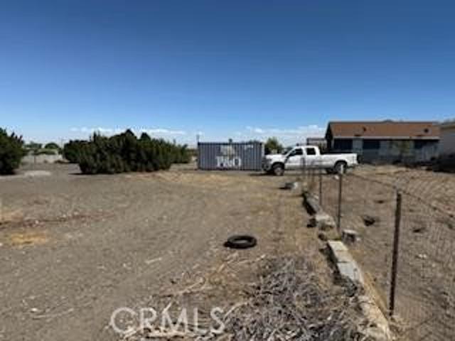 House for sale in Piñon Hills, San Bernardino County