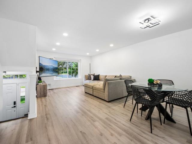 Townhouse for sale in Elgin, Illinois