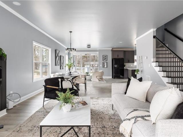 House for sale in Red Oak, Georgia