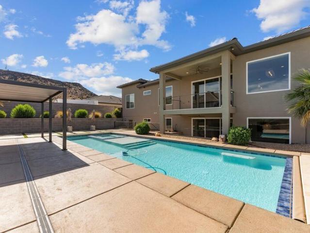 House for sale in Hurricane