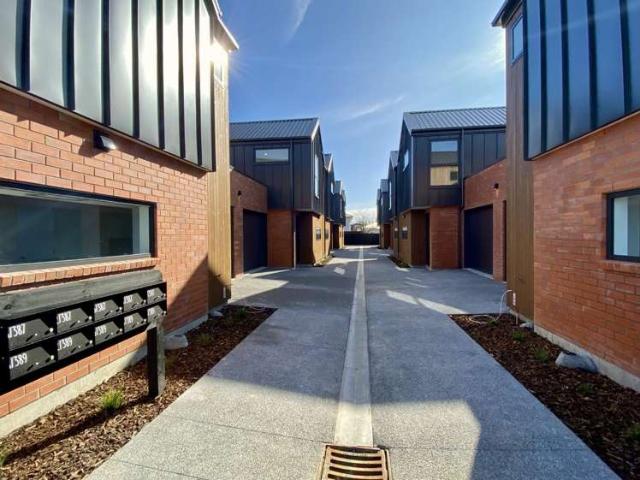 Townhouse for rent in Canterbury