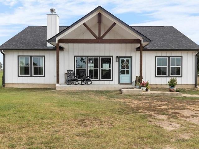 Farm for sale in Waelder, Texas
