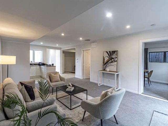 House for sale in Oratia