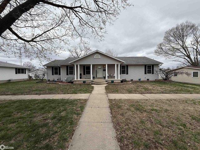 House for sale in Burlington, Iowa