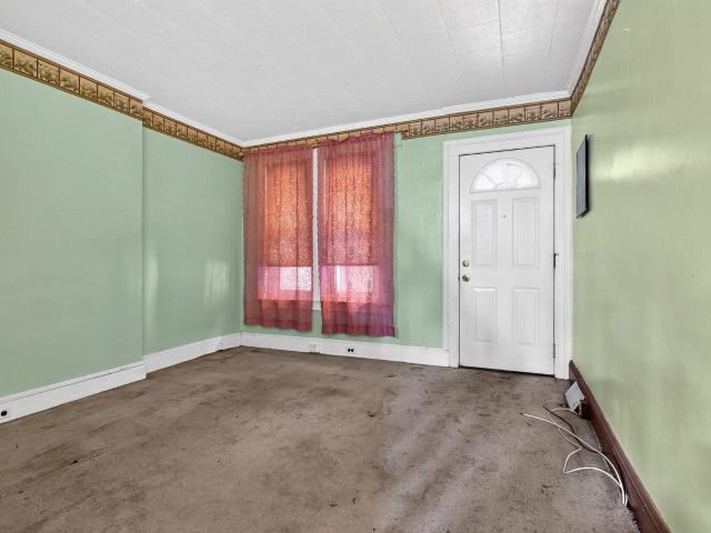 Townhouse for sale in Trenton, New Jersey
