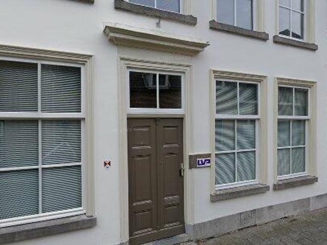 Bedrijfspand te huur in Strijen, Oosterhout