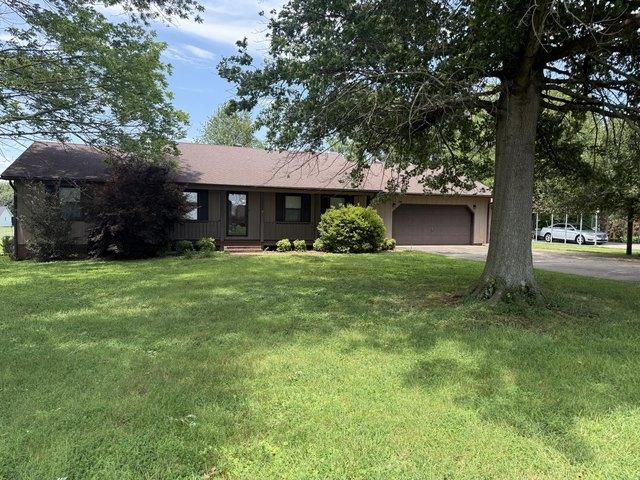 House for sale in Mayfield, Kentucky