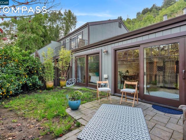 Townhouse for sale in Fairfax, California