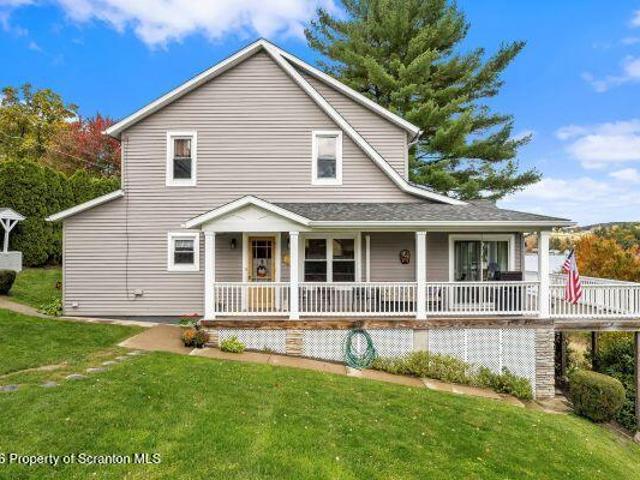 House for sale in Lake Winola, Pennsylvania