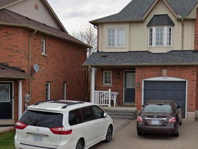 House for rent in Oakville, Ontario