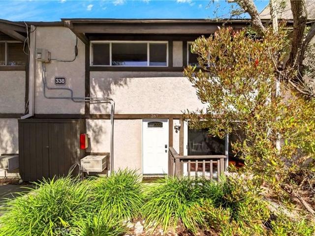 Condo for sale in Canoga Park, California