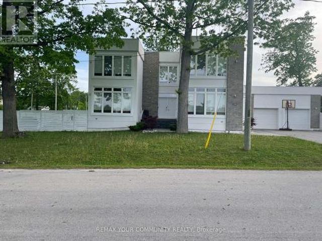 House for sale in Oakville, Ontario