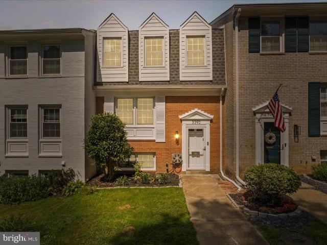 Townhouse for sale in Annandale