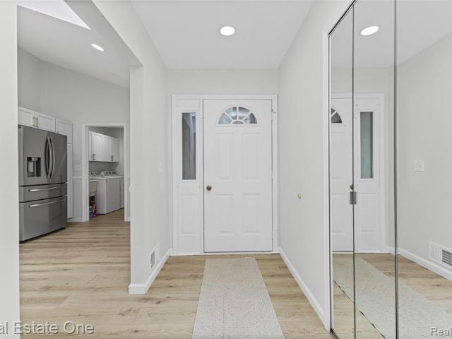 Condo for sale in Sterling Heights, Michigan