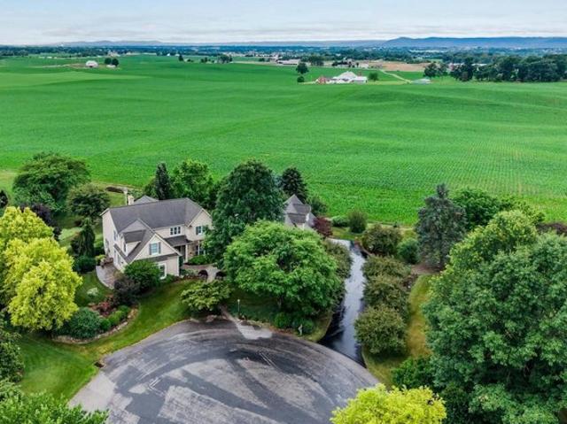 House for sale in Chambersburg, Pennsylvania