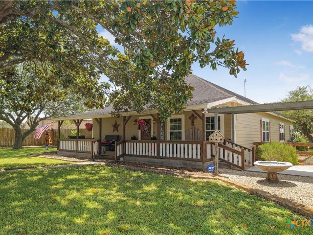 House for sale in Yoakum, Texas
