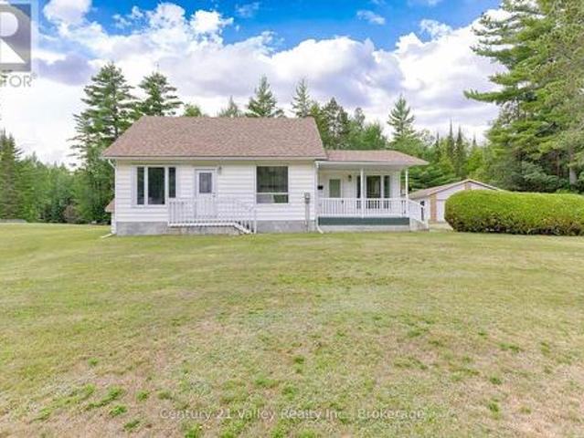 House for sale in Renfrew, Ontario