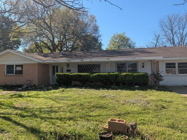 House for sale in Paris, Lamar County