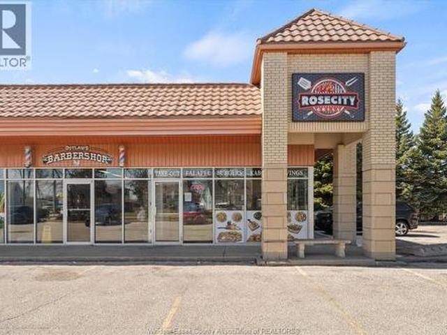 Commercial for sale in South Windsor, Windsor