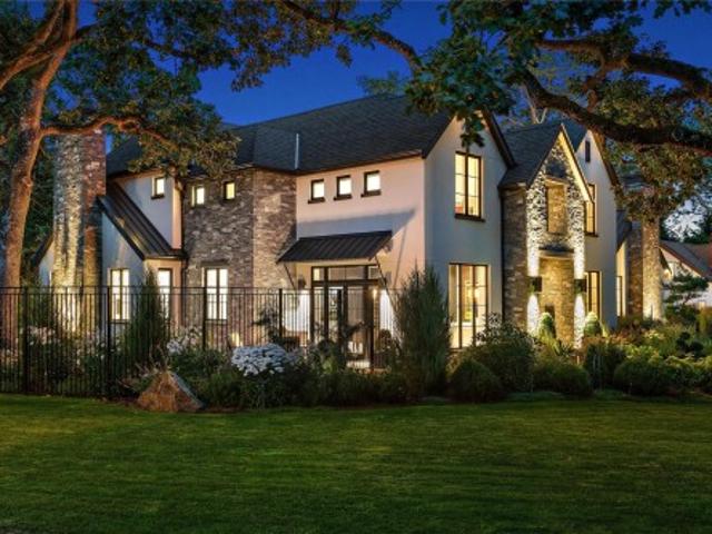 House for sale in Oak Bay, British Columbia
