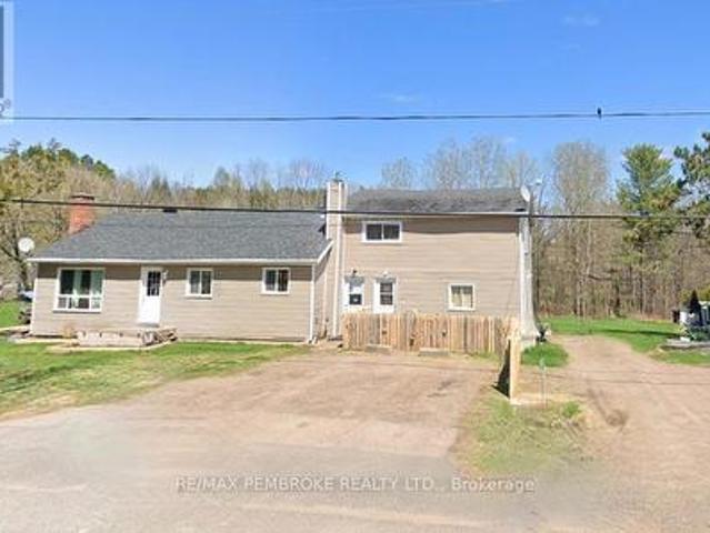 House for sale in Renfrew, Ontario
