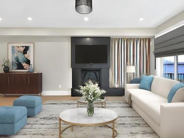 Duplex for sale in Mission