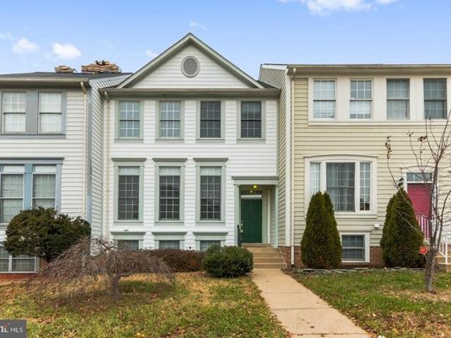Townhouse for sale in Virginia